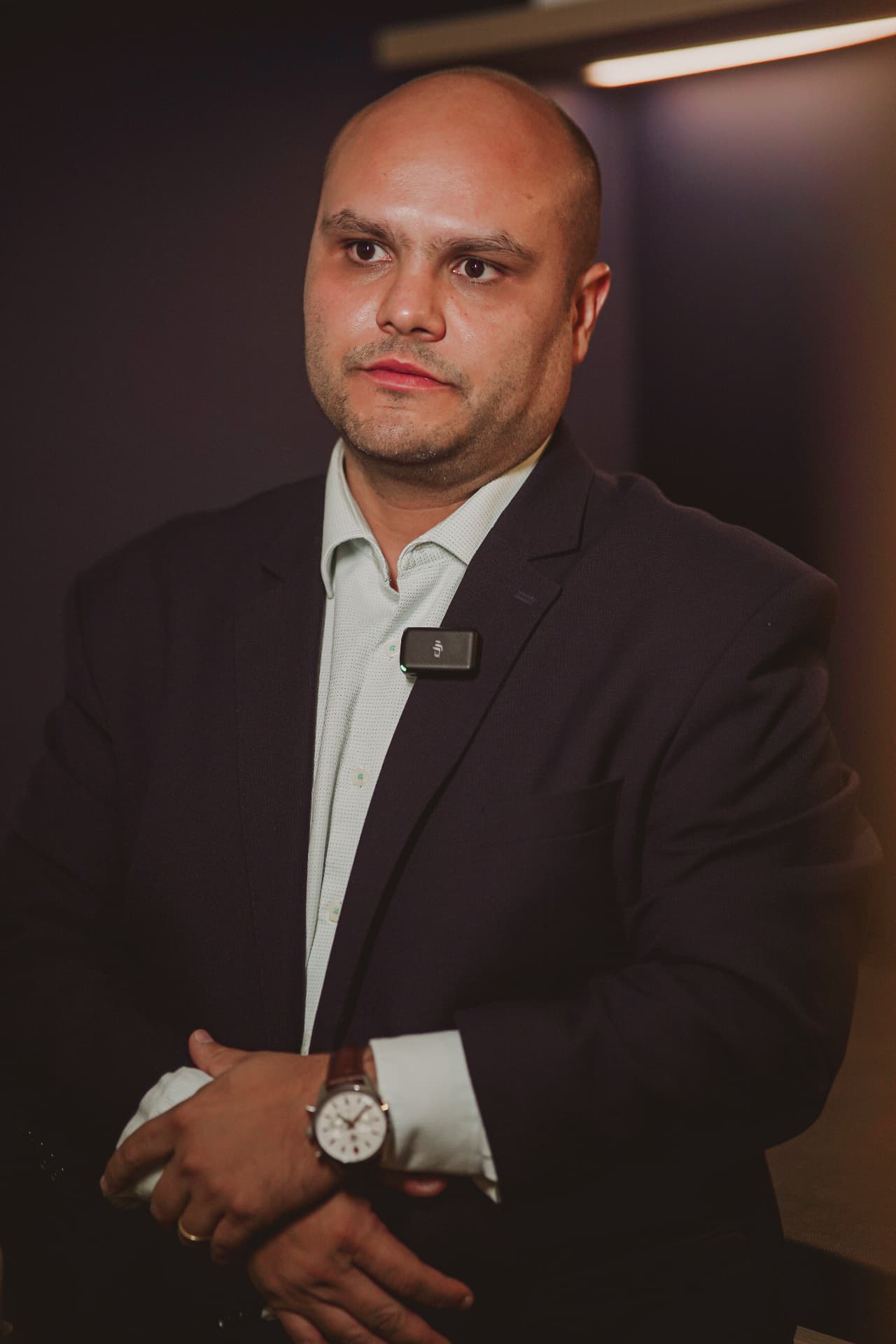 Dr. Thiago Macota em retrato profissional
